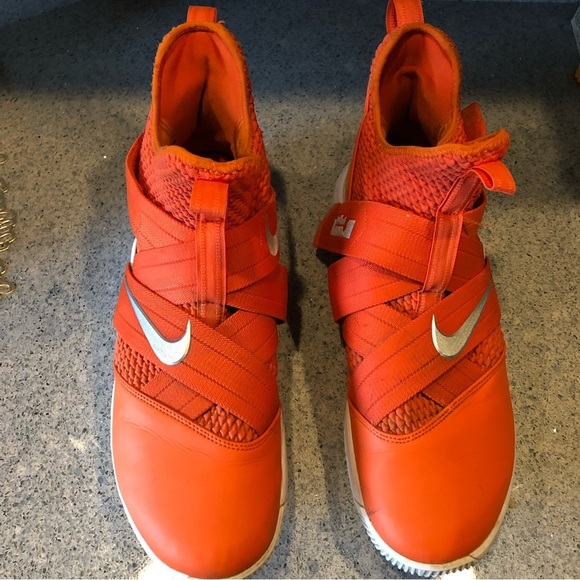 Nike Labron Soldier Orange size 15 - Picture 1 of 5